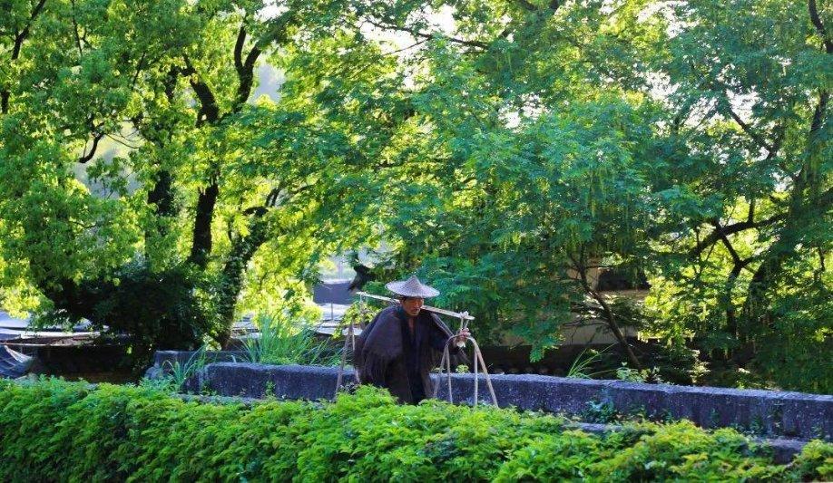 和恋人相爱但是又争吵不断，要分手还是继续？游戏画面