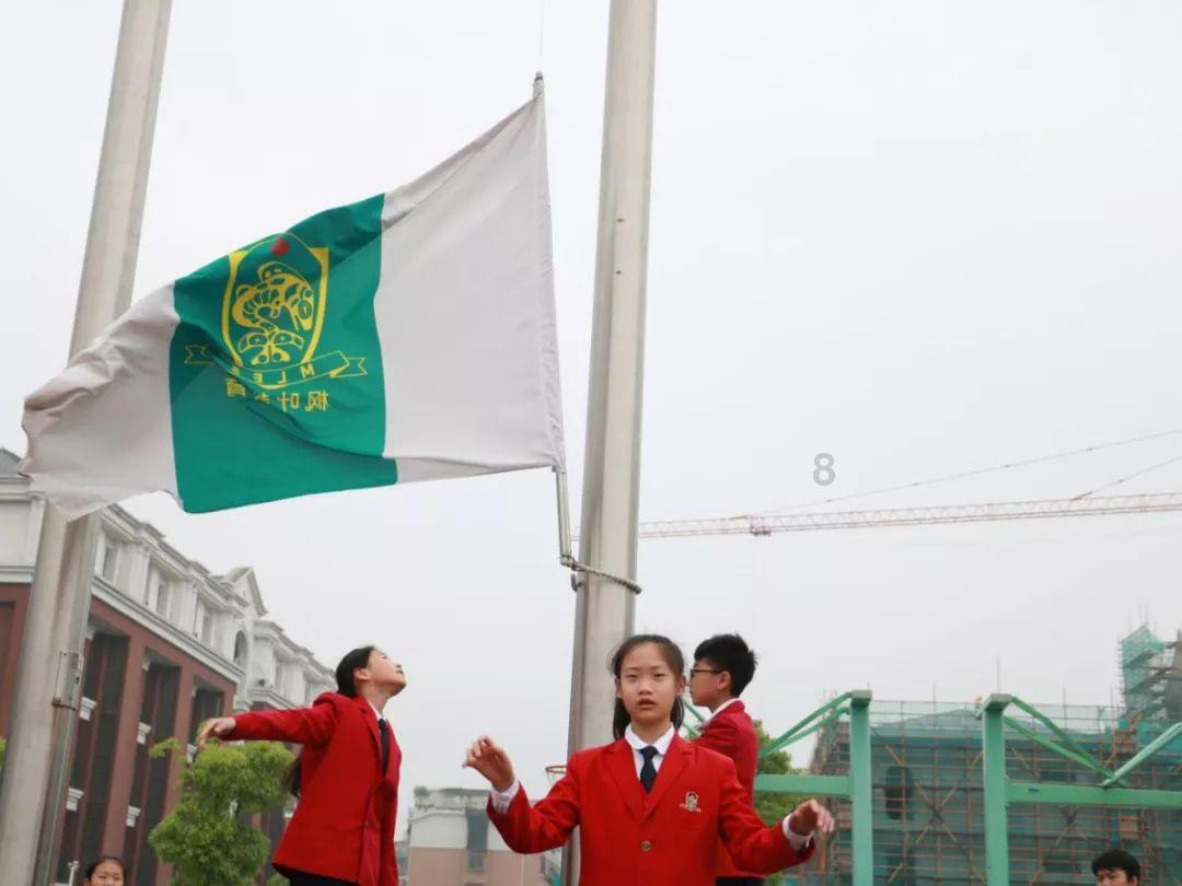 护肤品该怎么选游戏画面